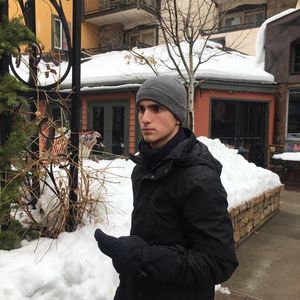 Meet your Posher, Adrian